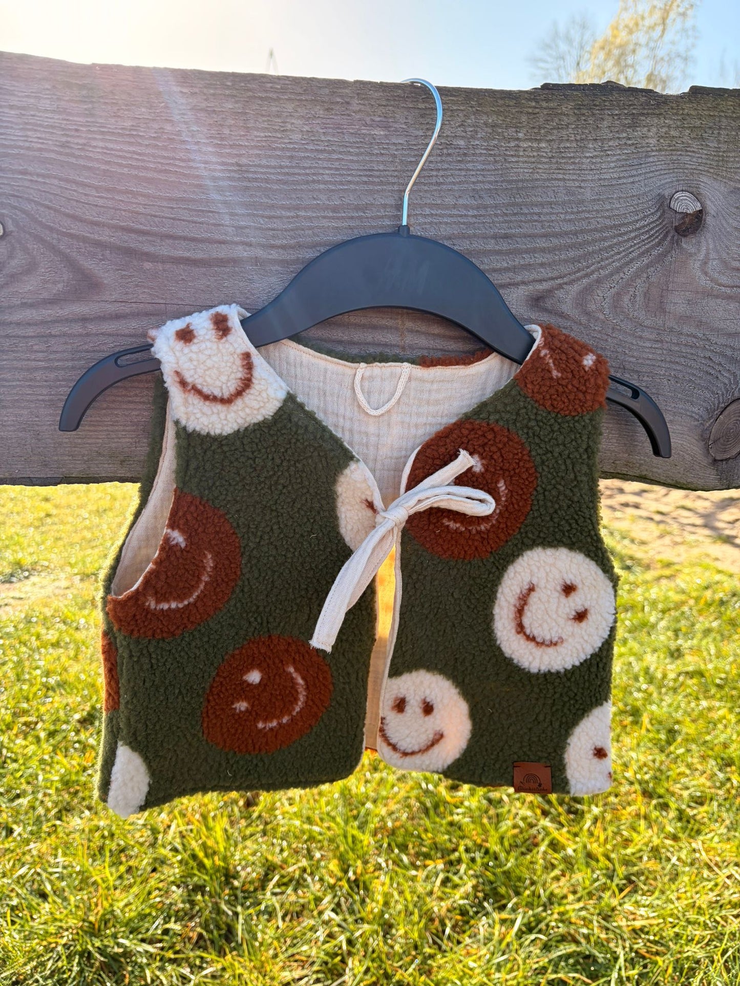 Teddy Weste „Smiley Grün“