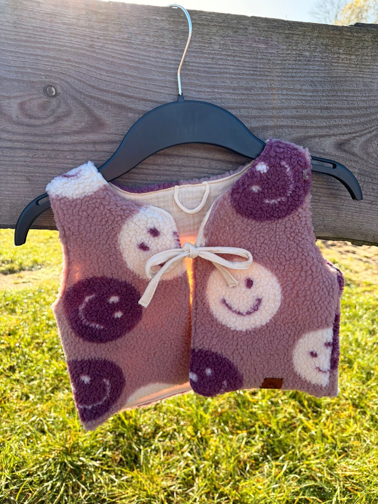 Teddy Weste „Smiley Lila“